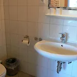 Fogadó Haus Evelyn / Haus Heidemarie *