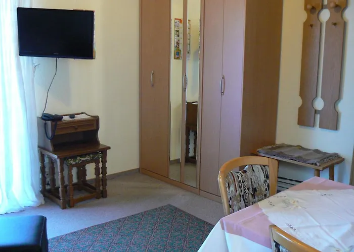 Haus Evelyn / Haus Heidemarie Мініготель *