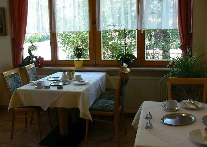 Inn Haus Evelyn / Haus Heidemarie Bad Fussing